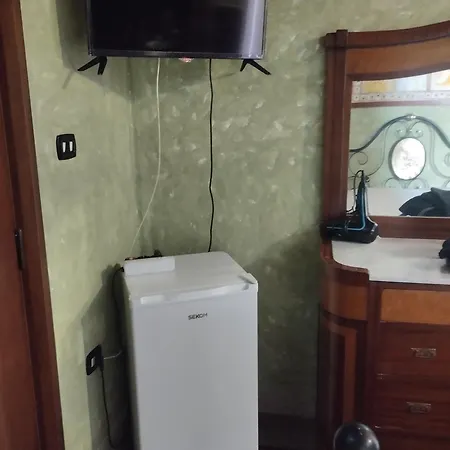 Palazzo Spiga Konukevi *